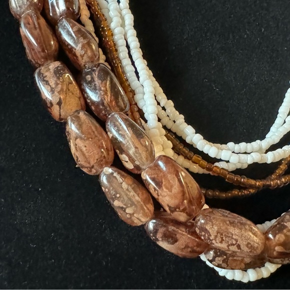 ✨2 for $30✨ Earthy Multistrand Root Beer Speckled White Seed Bead Necklace - Picture 6 of 11